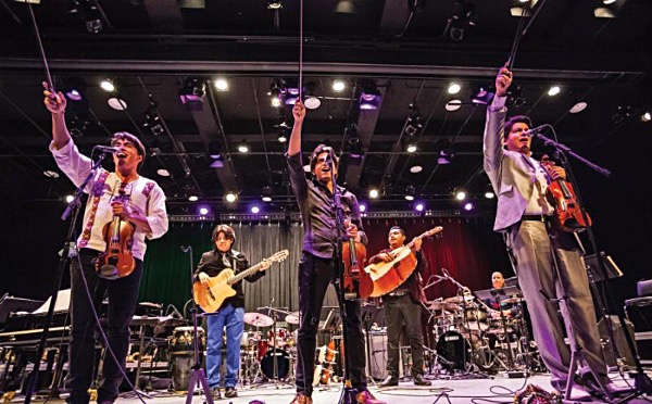 hangar VillalobosBrothers