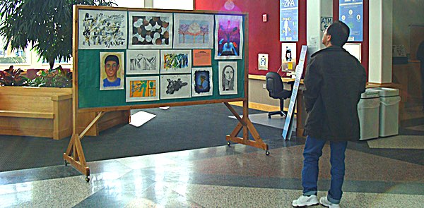 Lansing HS Art at the Airport