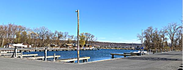 Lansing Town Marina